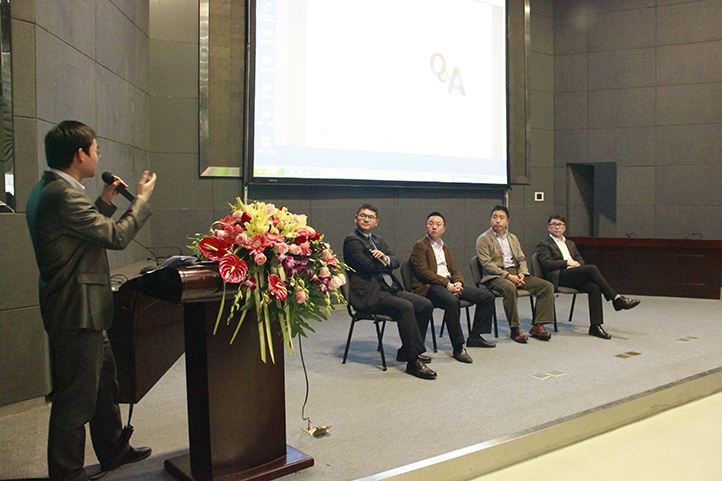 圓桌討論：京微雅格、TI、德國萊茵TUV、是德科技。