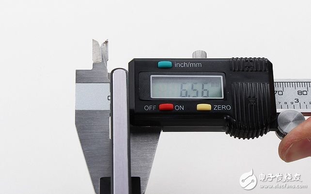 華為P7拆解：超薄機(jī)身，4G之下續(xù)航略顯不足