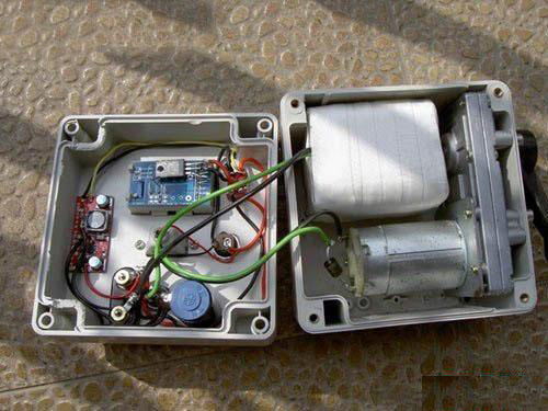 自制便攜式手搖發(fā)電機(jī)