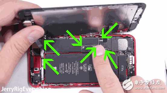 不喜歡iPhone7紅色特別版的白色面板？教你100元打造黑紅版！