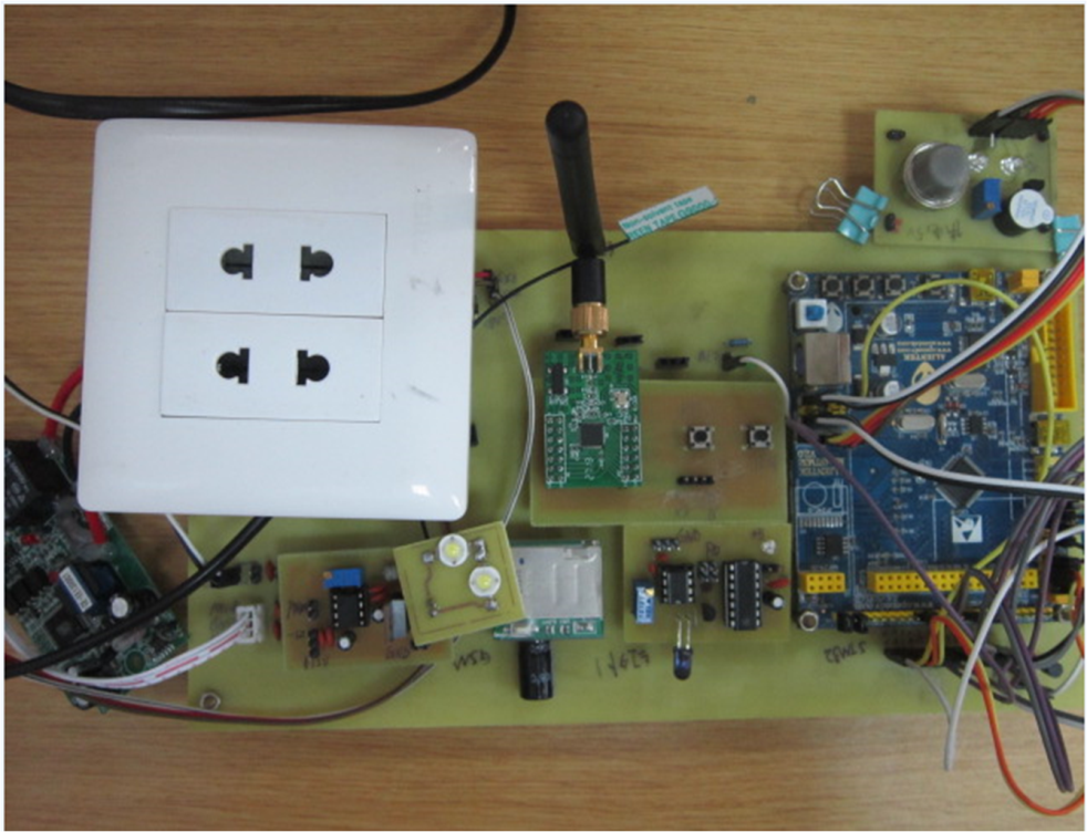 智能插座節(jié)點實物圖.png